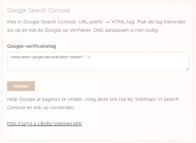 Google Search Console-instellingen met het veld voor de volledige verificatietag en de sitemaplink